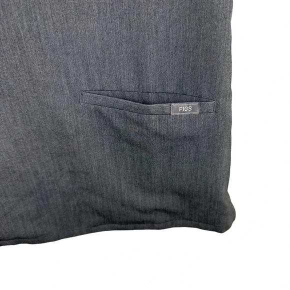 FIGS Gray Technical Collection Scrub Top Size Small - Picture 5 of 6